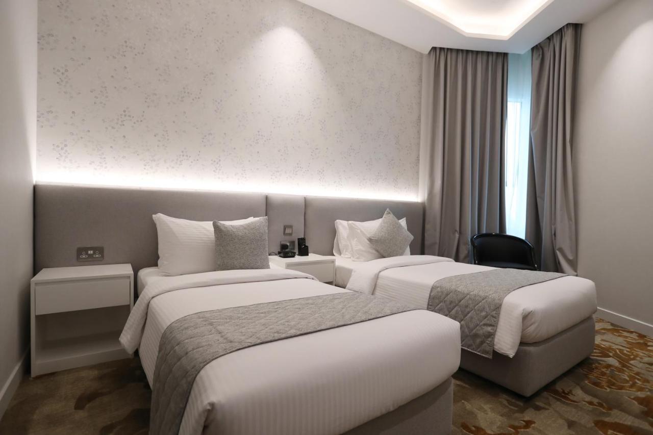فندق Estay 3*